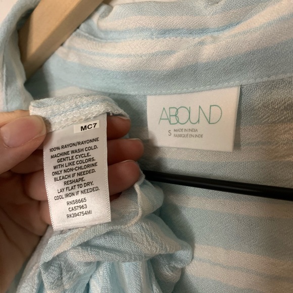 Abound Weekend Tie Front Button Down Shirt Light Blue Stripe Size Small NWOT - Picture 8 of 8